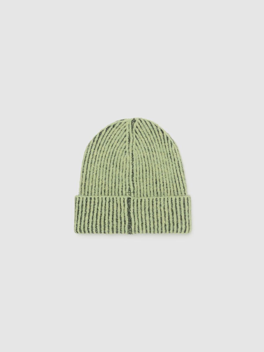 Essential hat in two-tone ribbing_1