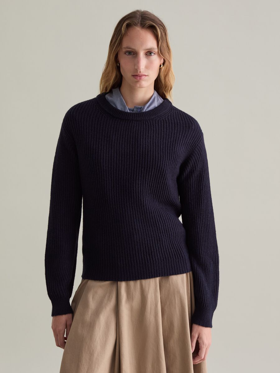 Ribbed pullover with round neckline_1