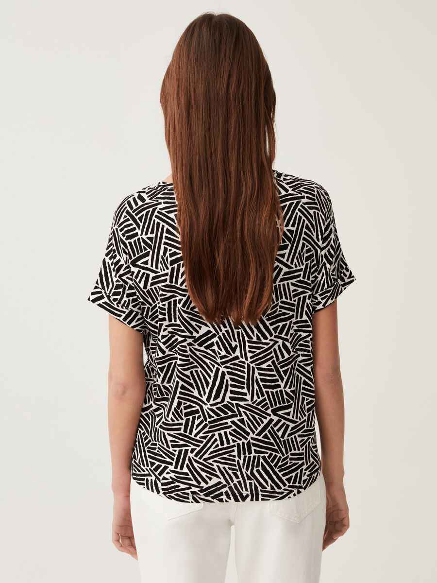 Stretch viscose T-shirt with all-over print_2