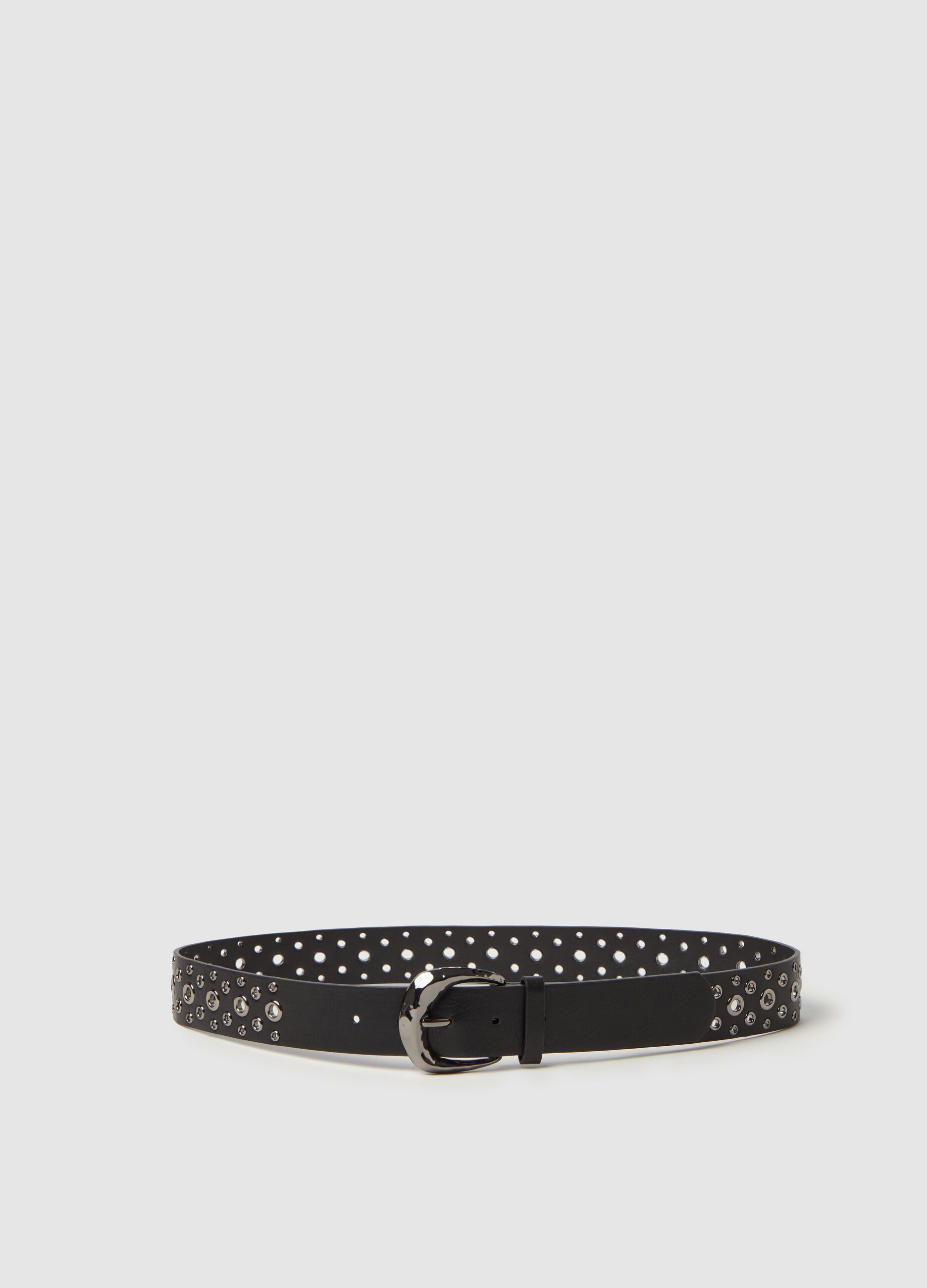 Belt with metal eyelets