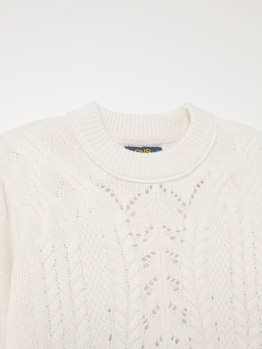 Cropped pointelle pullover with cable-knit design_5