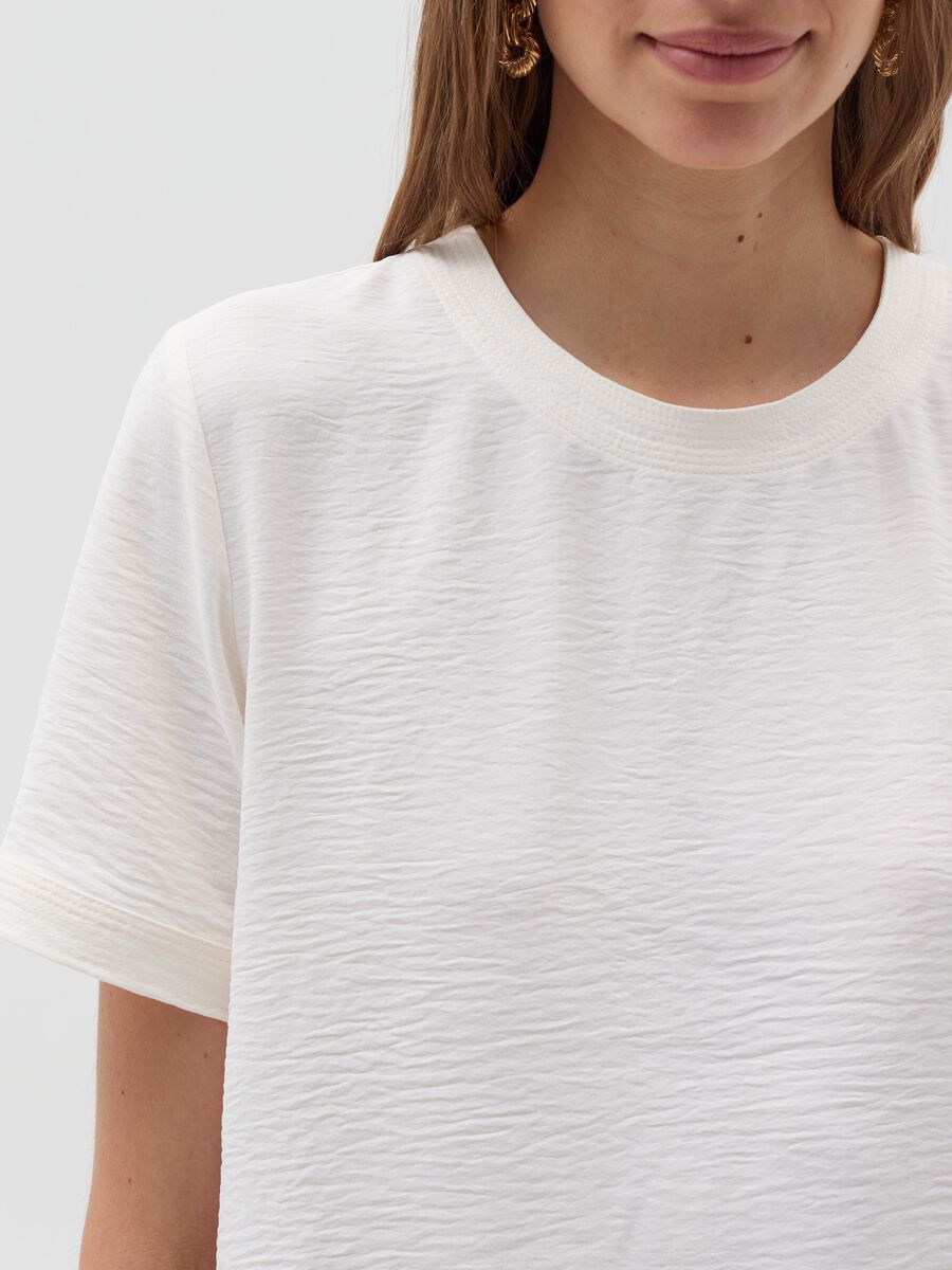 Blusa effetto crinkle con spacchetti_3