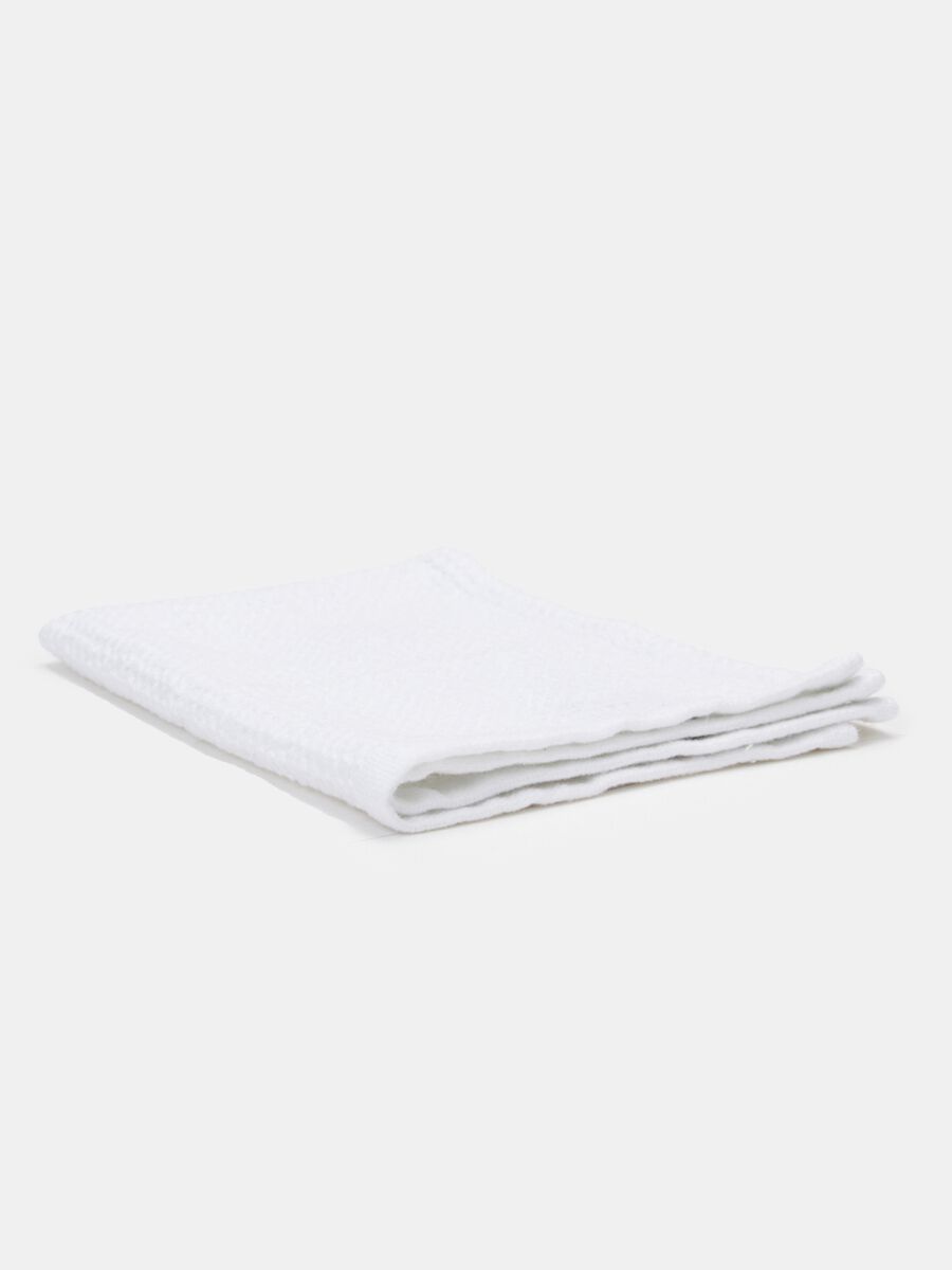 Waffle guest towel in viscose blend cotton_0