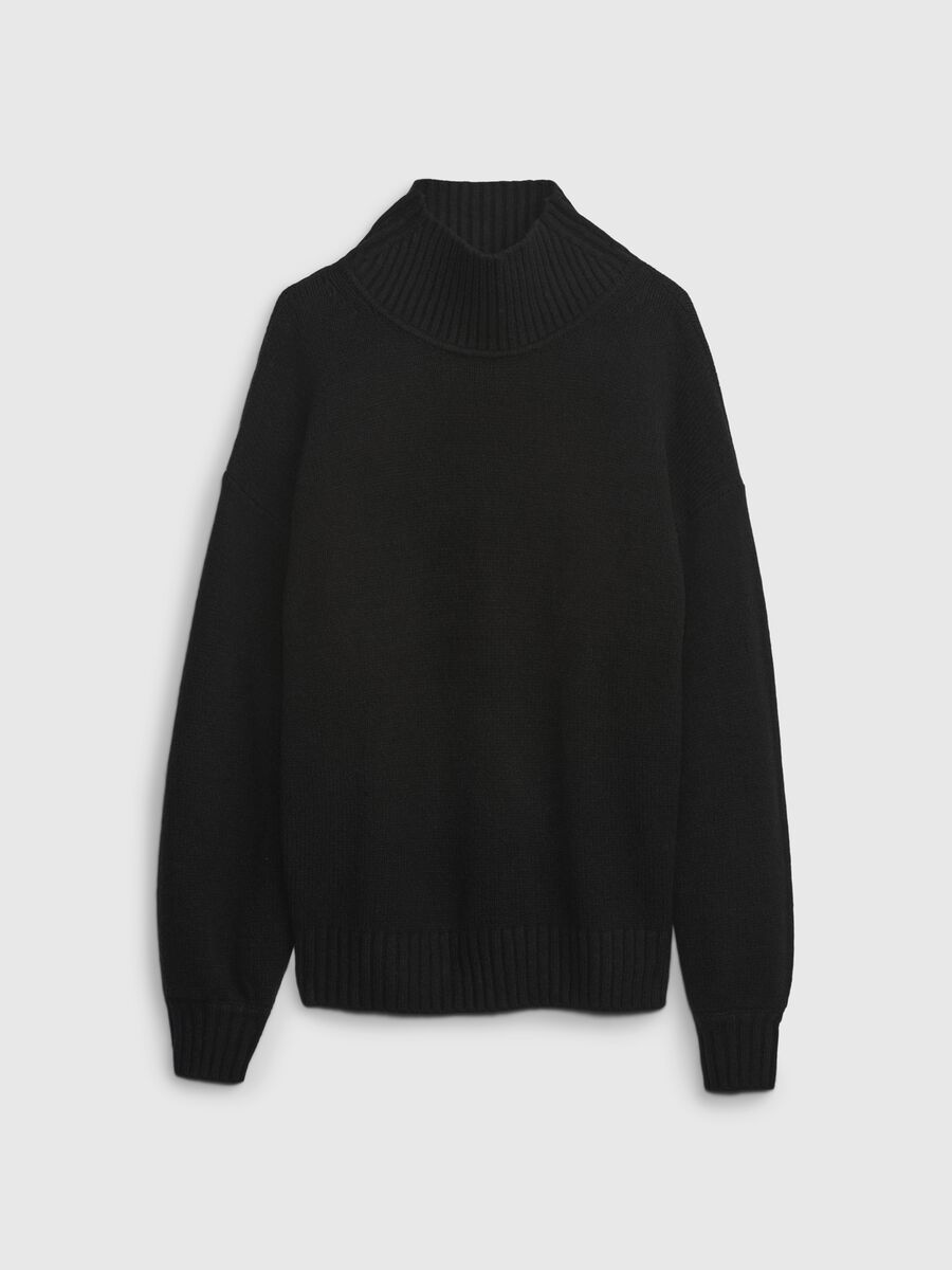 Oversized pullover with mock neck_5