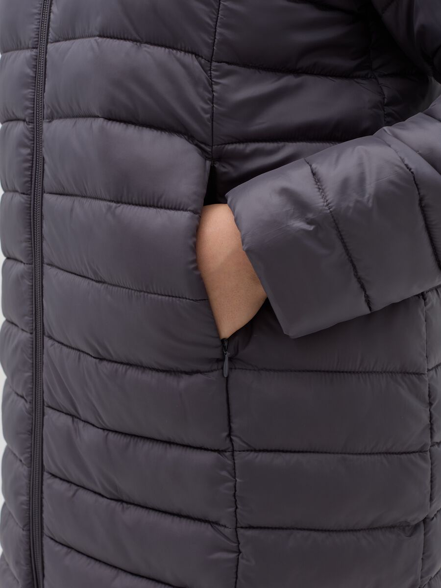 Curvy long down jacket with hood_2