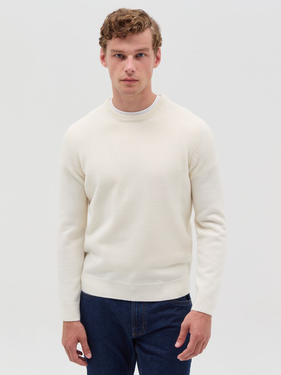 Round neck pullover_1