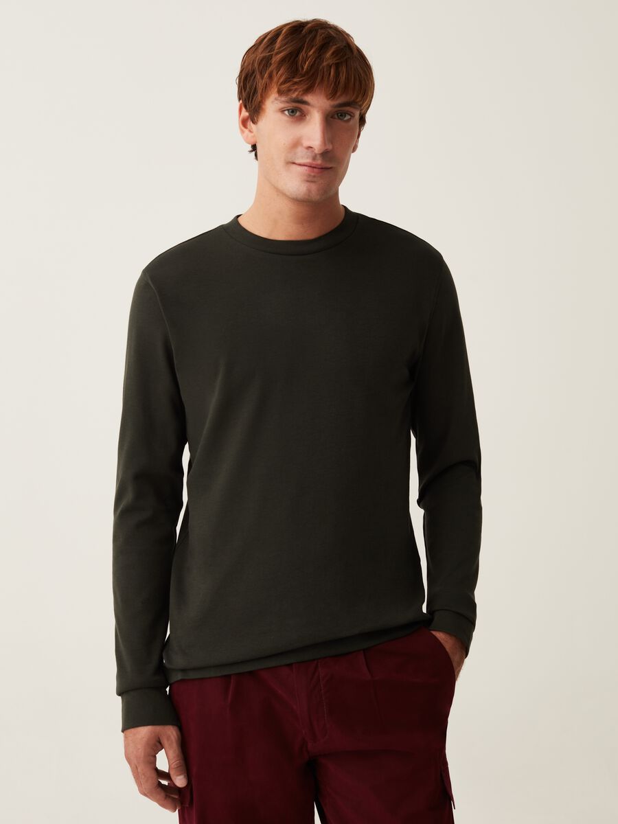 Long-sleeved T-shirt with round neck_0