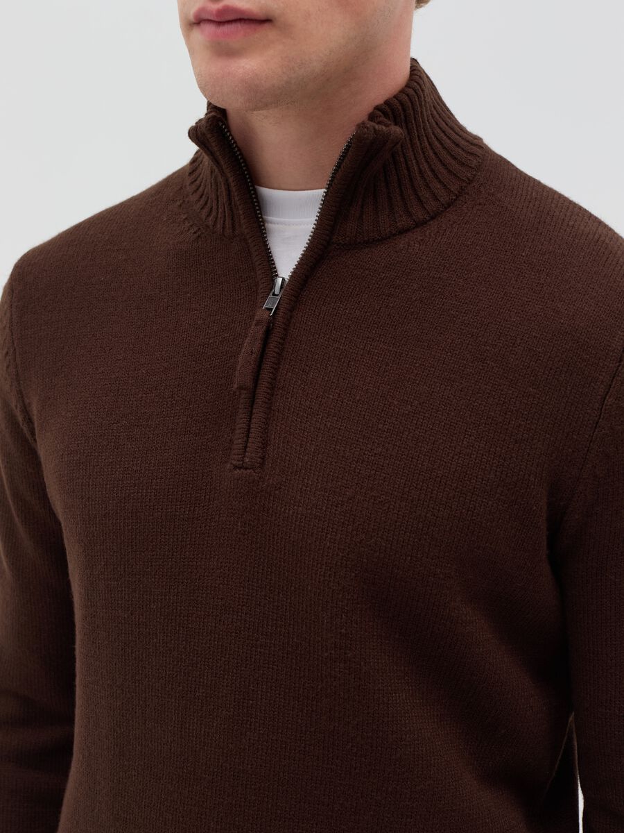 Pullover with half-zip neckline_3