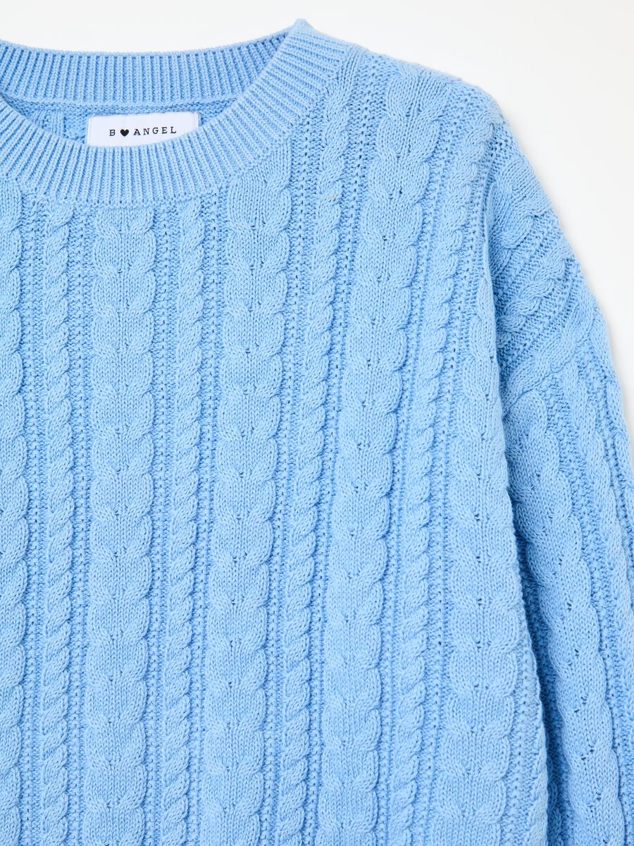 Cropped pullover with cable-knit design_5