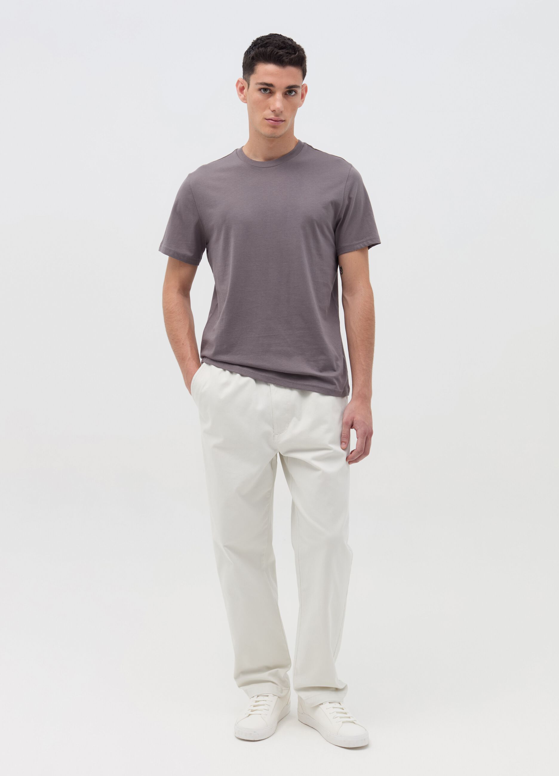 Cotton T-shirt with round neck