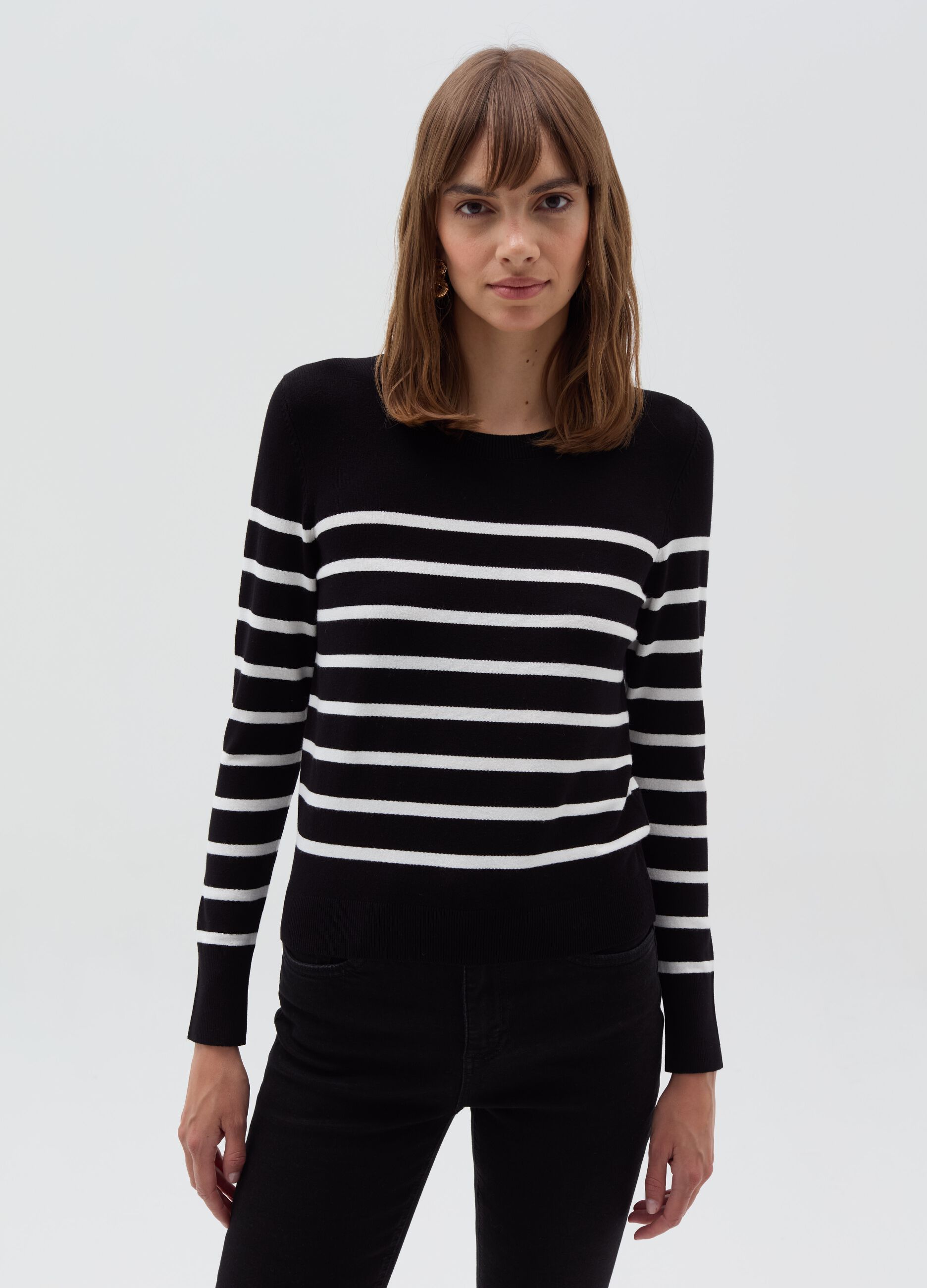 Long-sleeved striped knit shirt