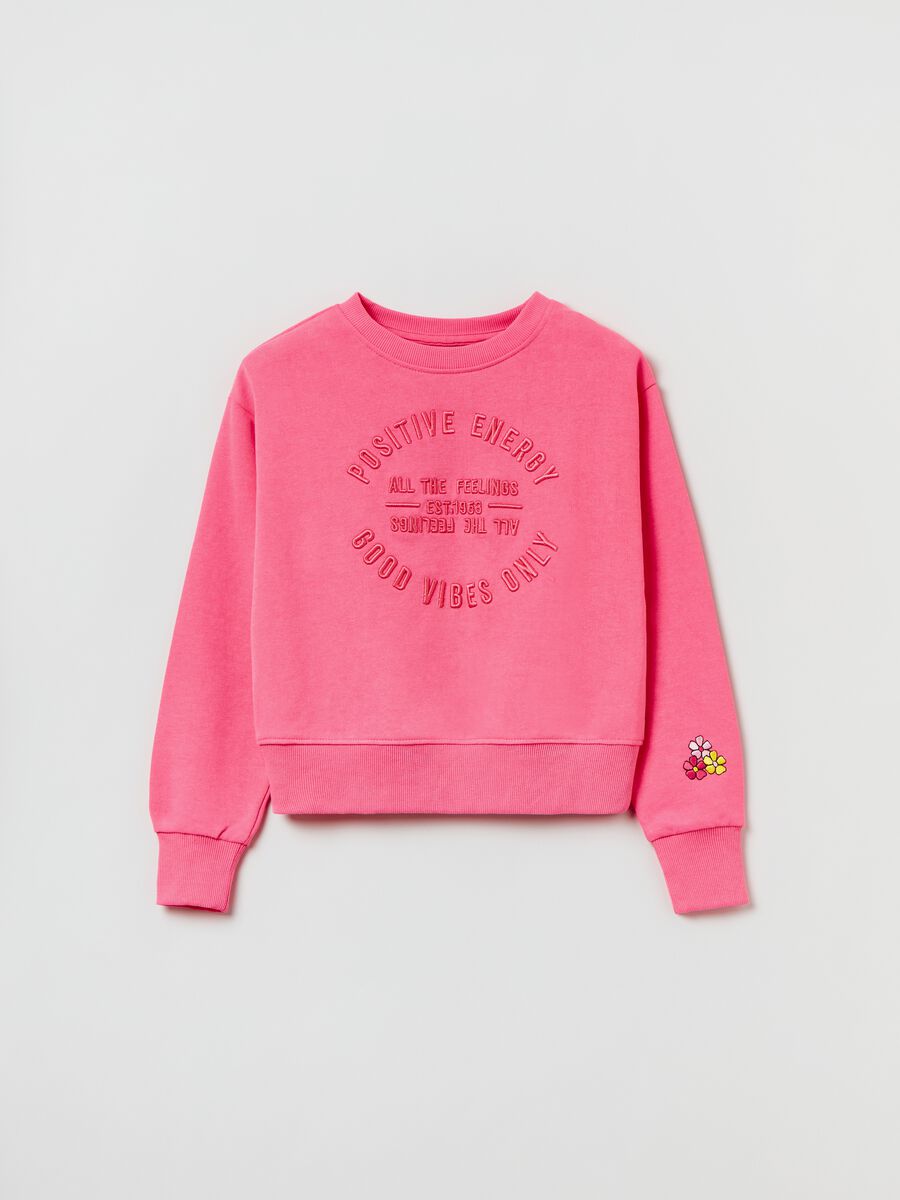 Sweatshirt with round neck and embroidered lettering._0