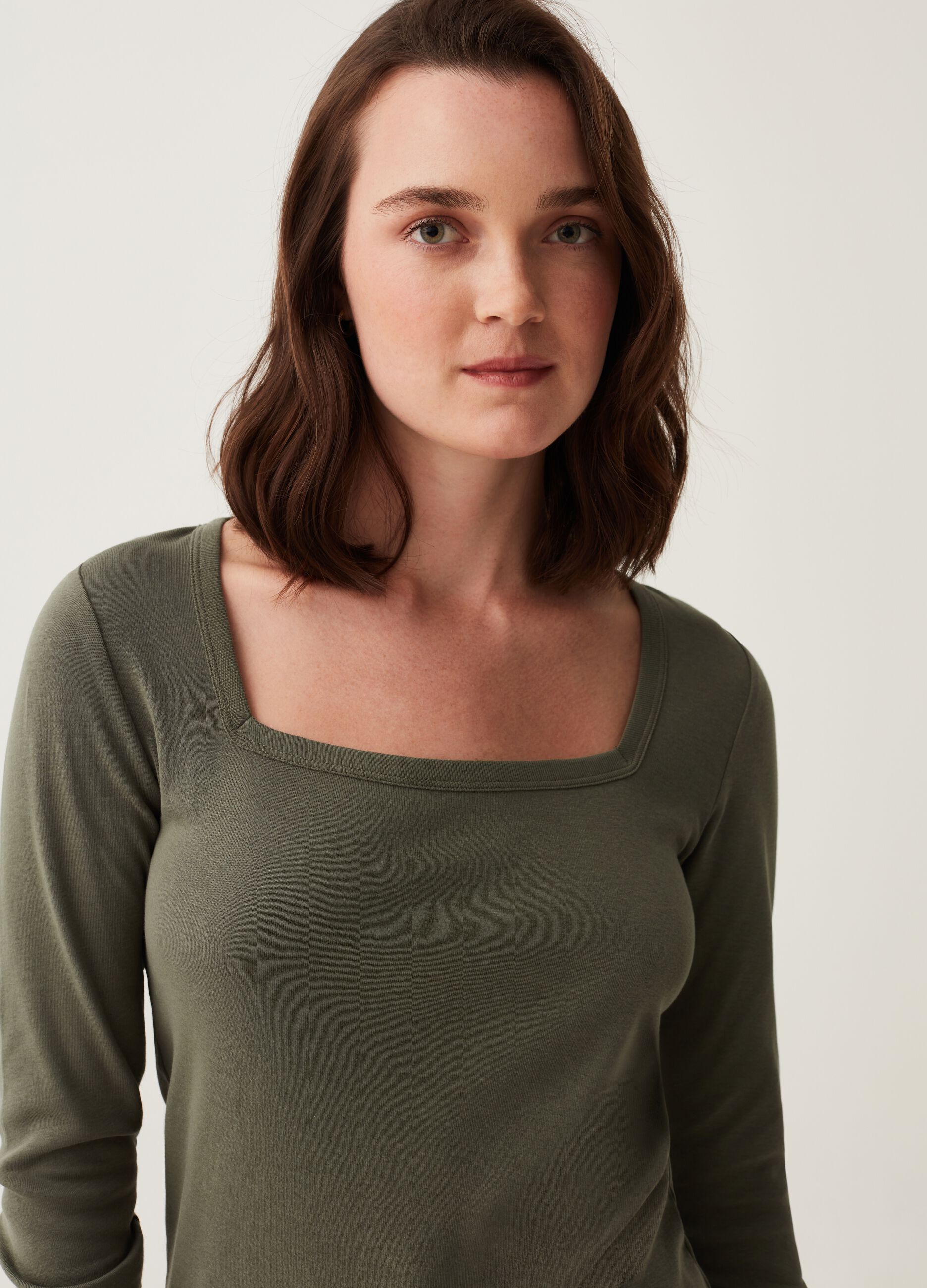 Long-sleeved T-shirt with square neck