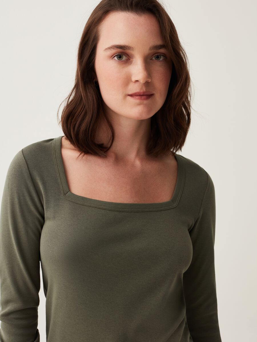 Long-sleeved T-shirt with square neck_1