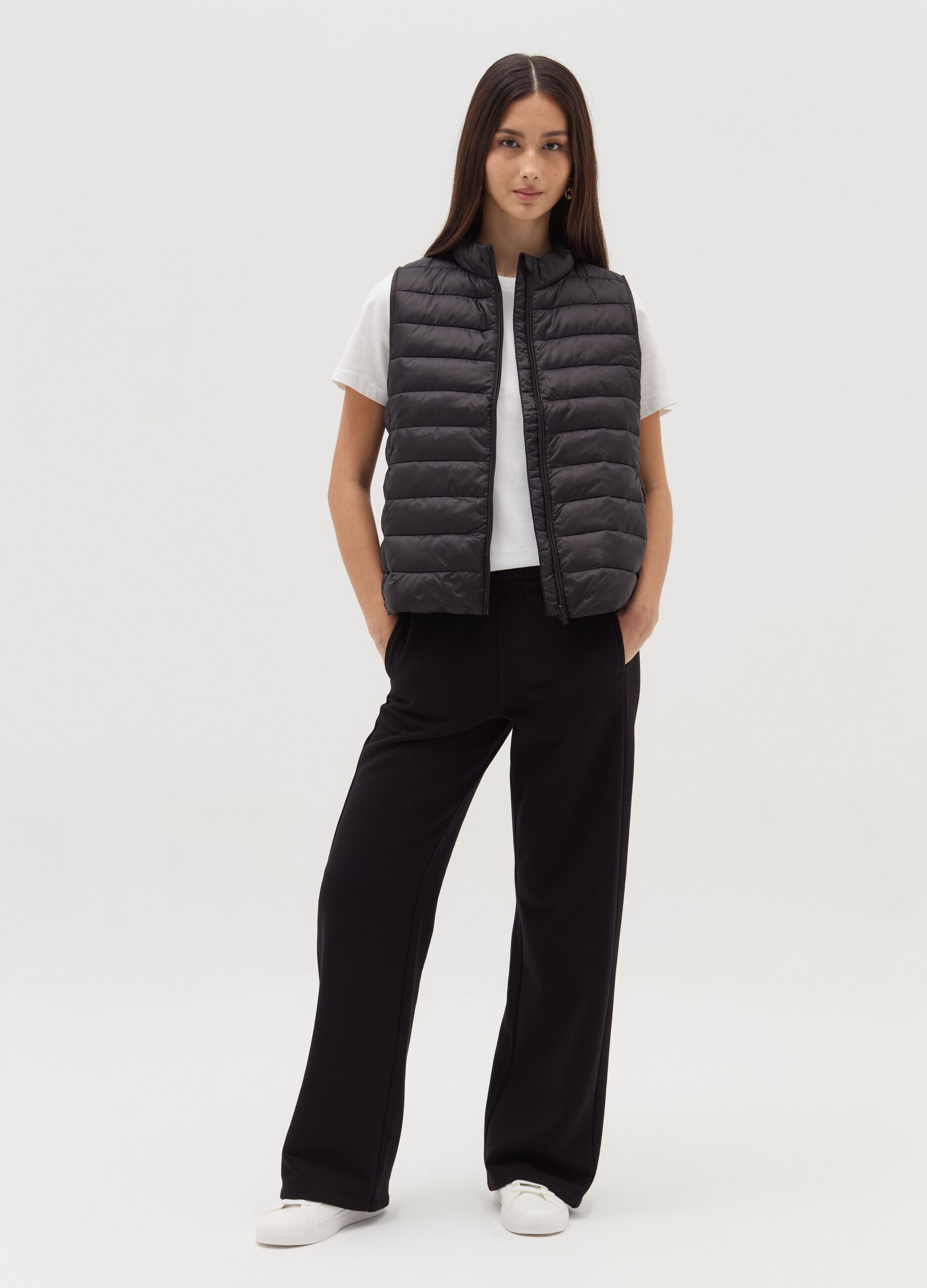 Ultralight gilet with high neck