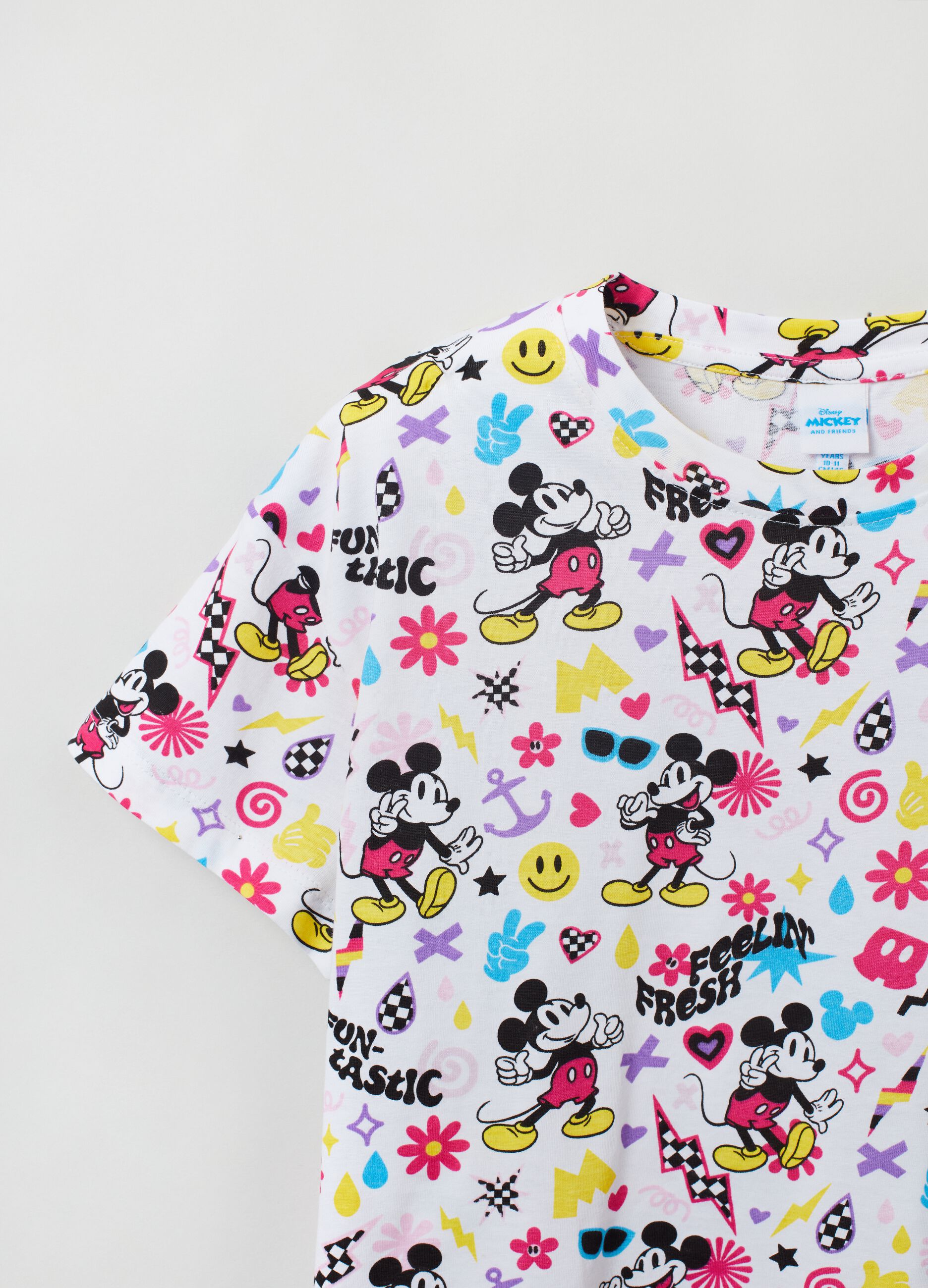Crop T-shirt with all-over Disney print