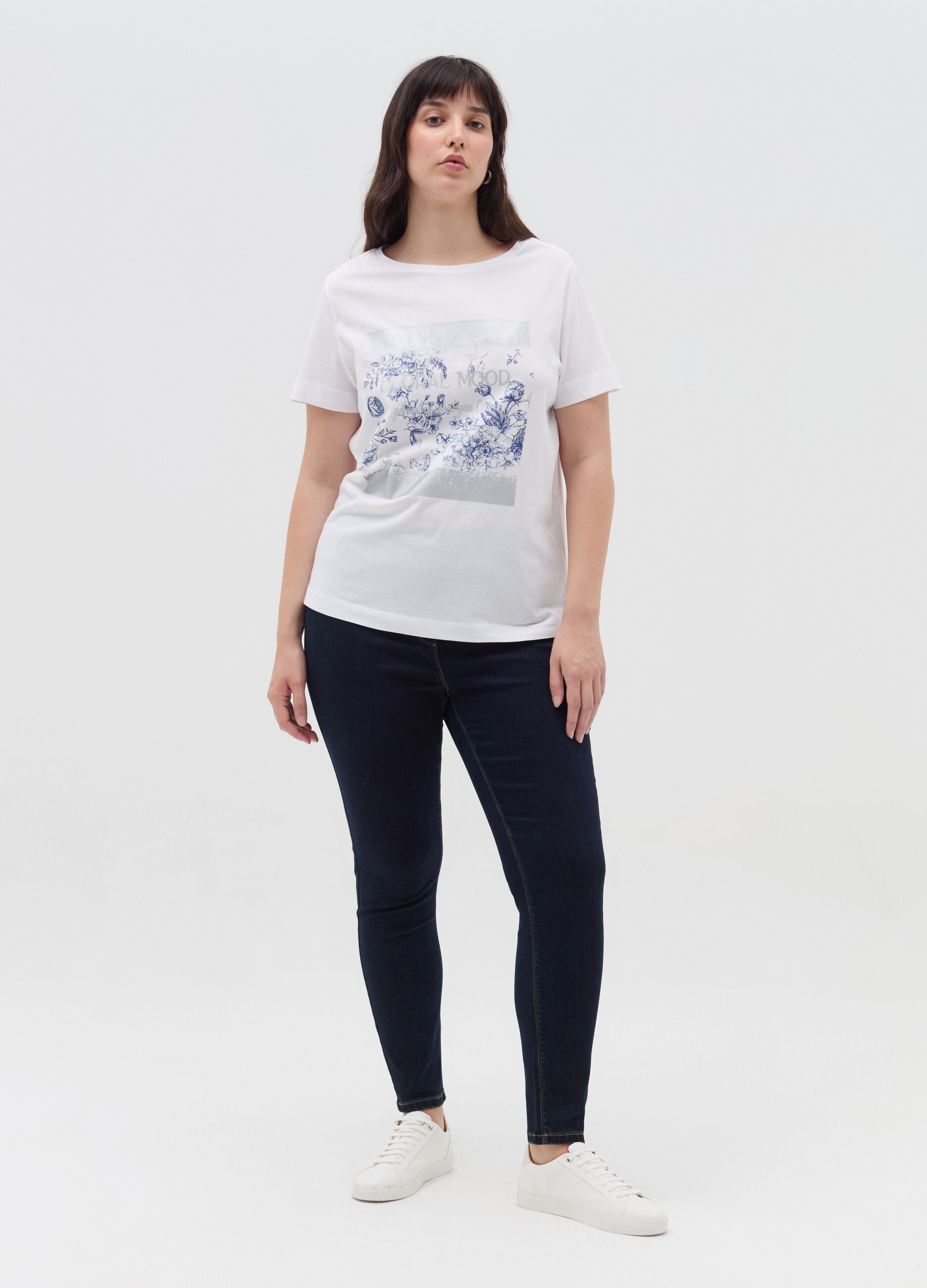 Curvy T-shirt with foil print