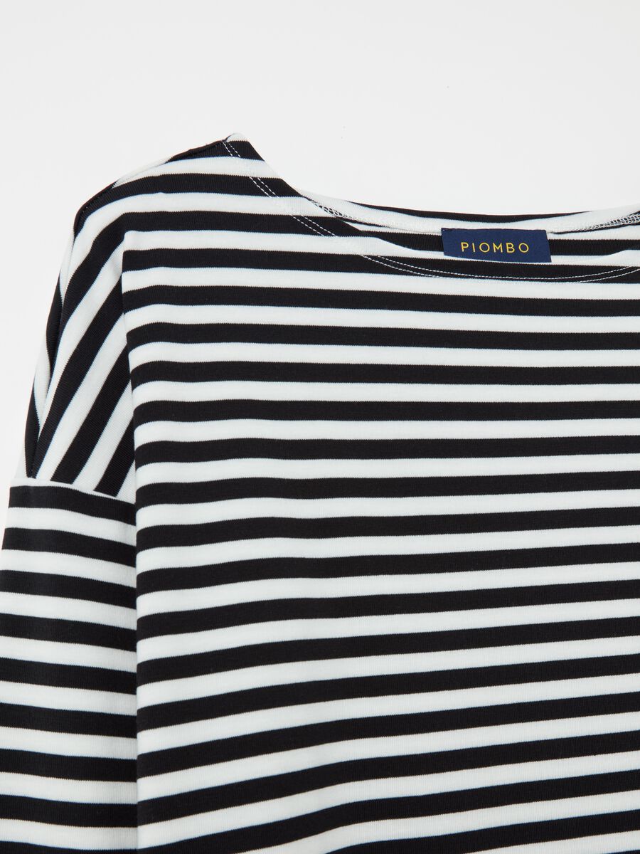 Long-sleeved striped T-shirt_2