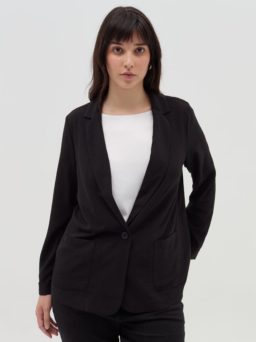 Curvy crinkle-effect single-breasted blazer_1