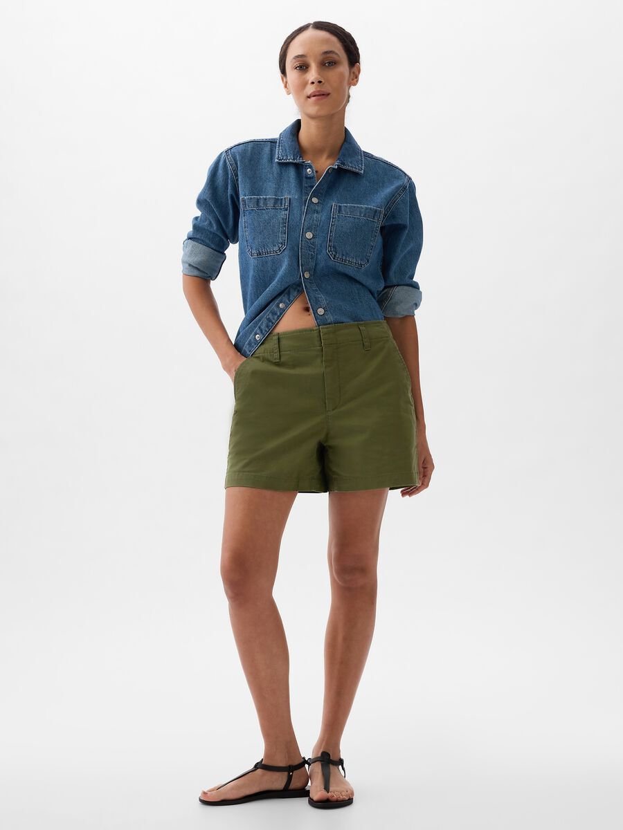 Shorts chino in cotone stretch_0