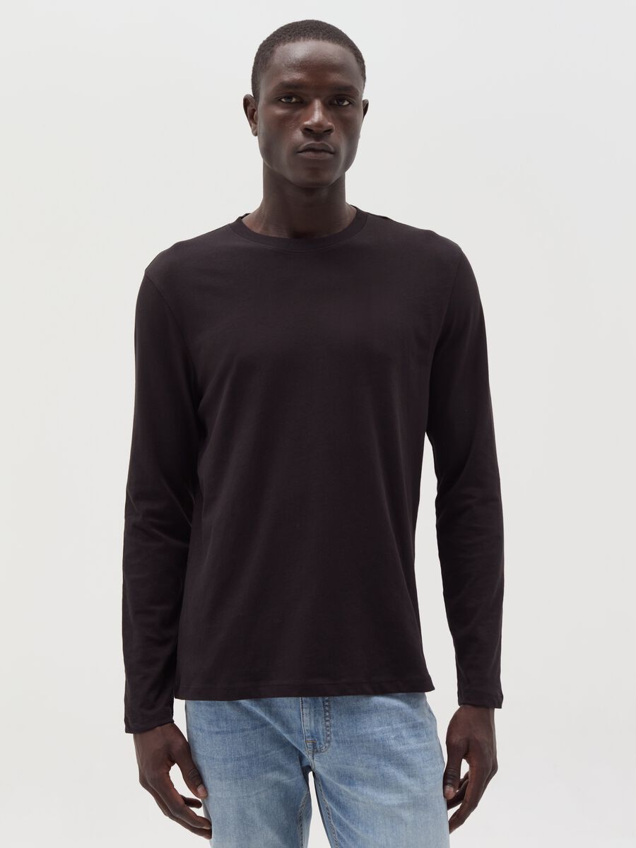 Long-sleeved T-shirt with round neck_1