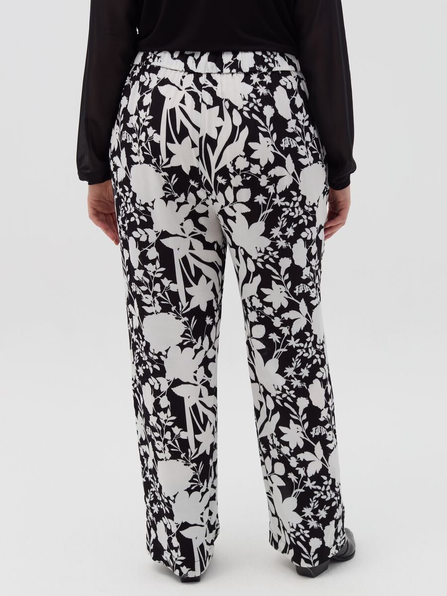 Curvy floral cigarette trousers_4