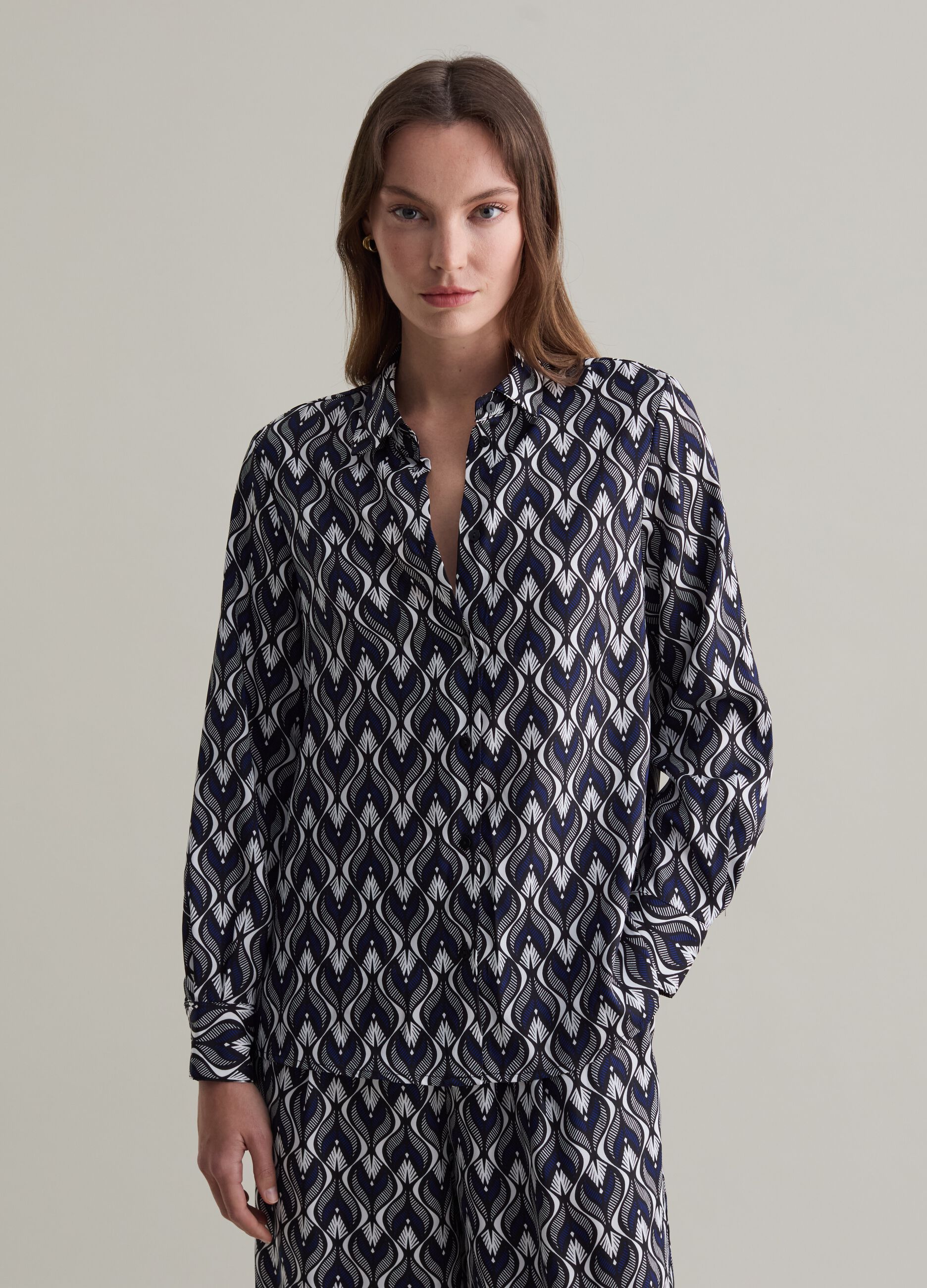 Shirt with liberty pattern print