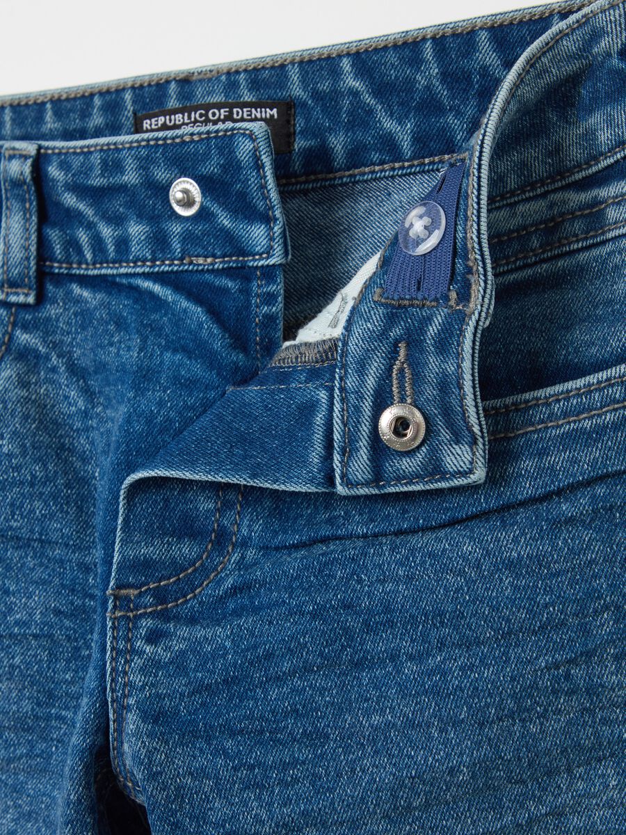 Regular-fit jeans with five pockets_2