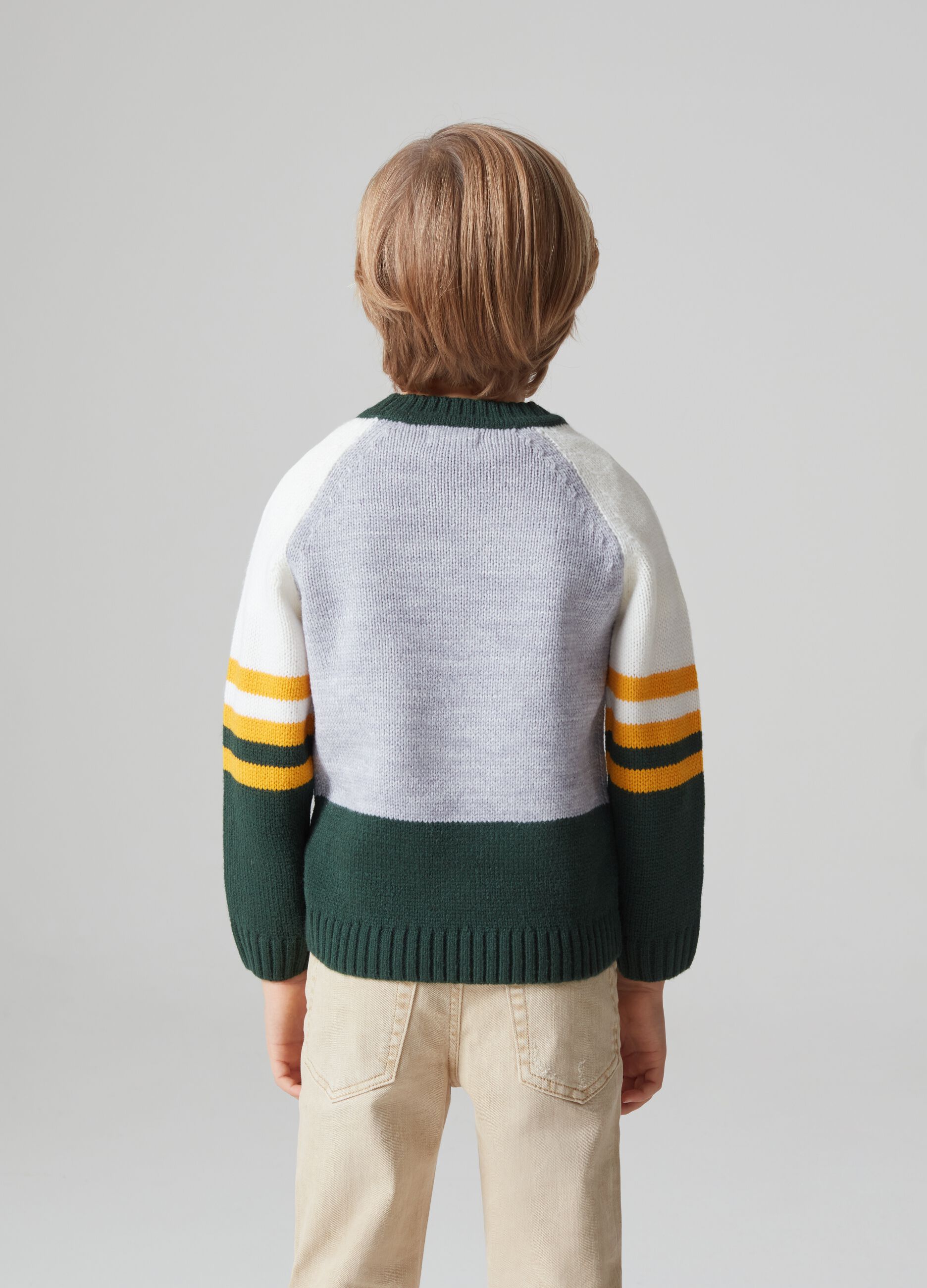 Colourblock pullover with round neck