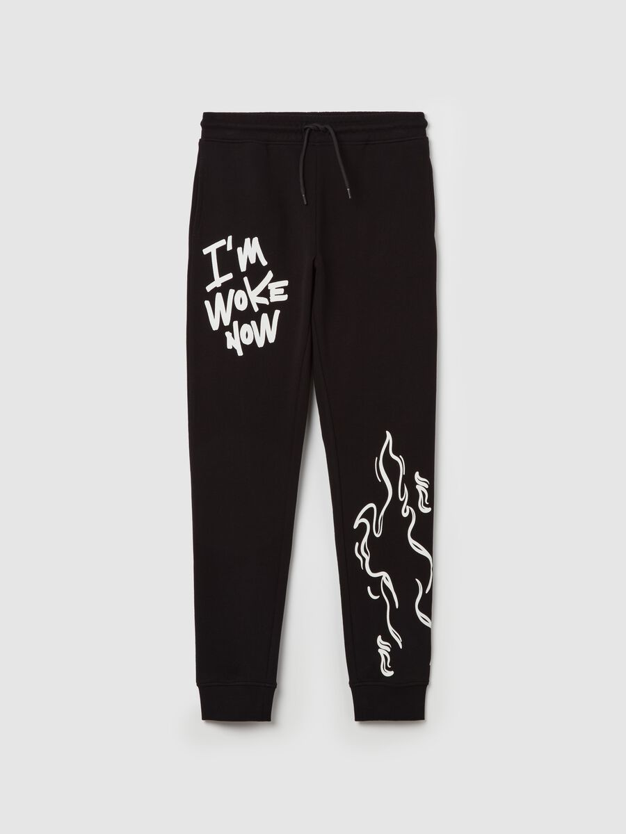 Joggers con coulisse stampa fiamme e lettering_0