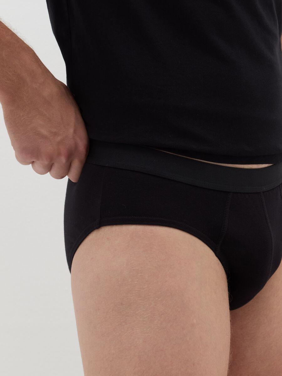 Five-pack briefs with external elastic_3