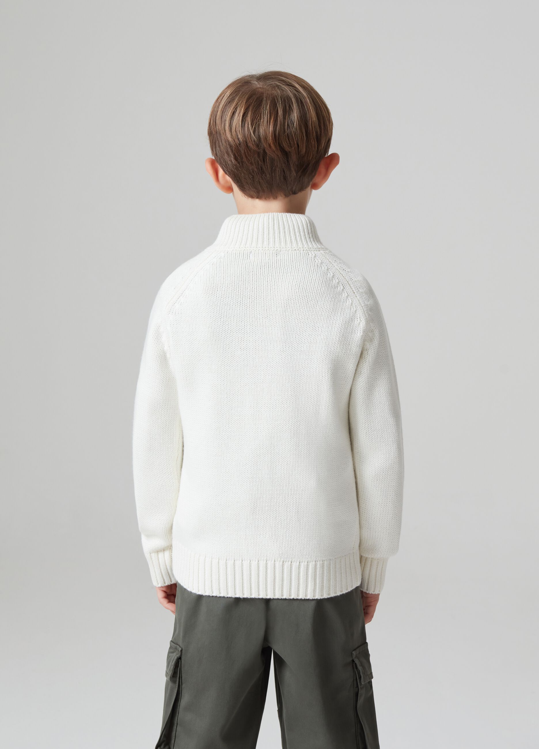 Pullover with cable-knit design