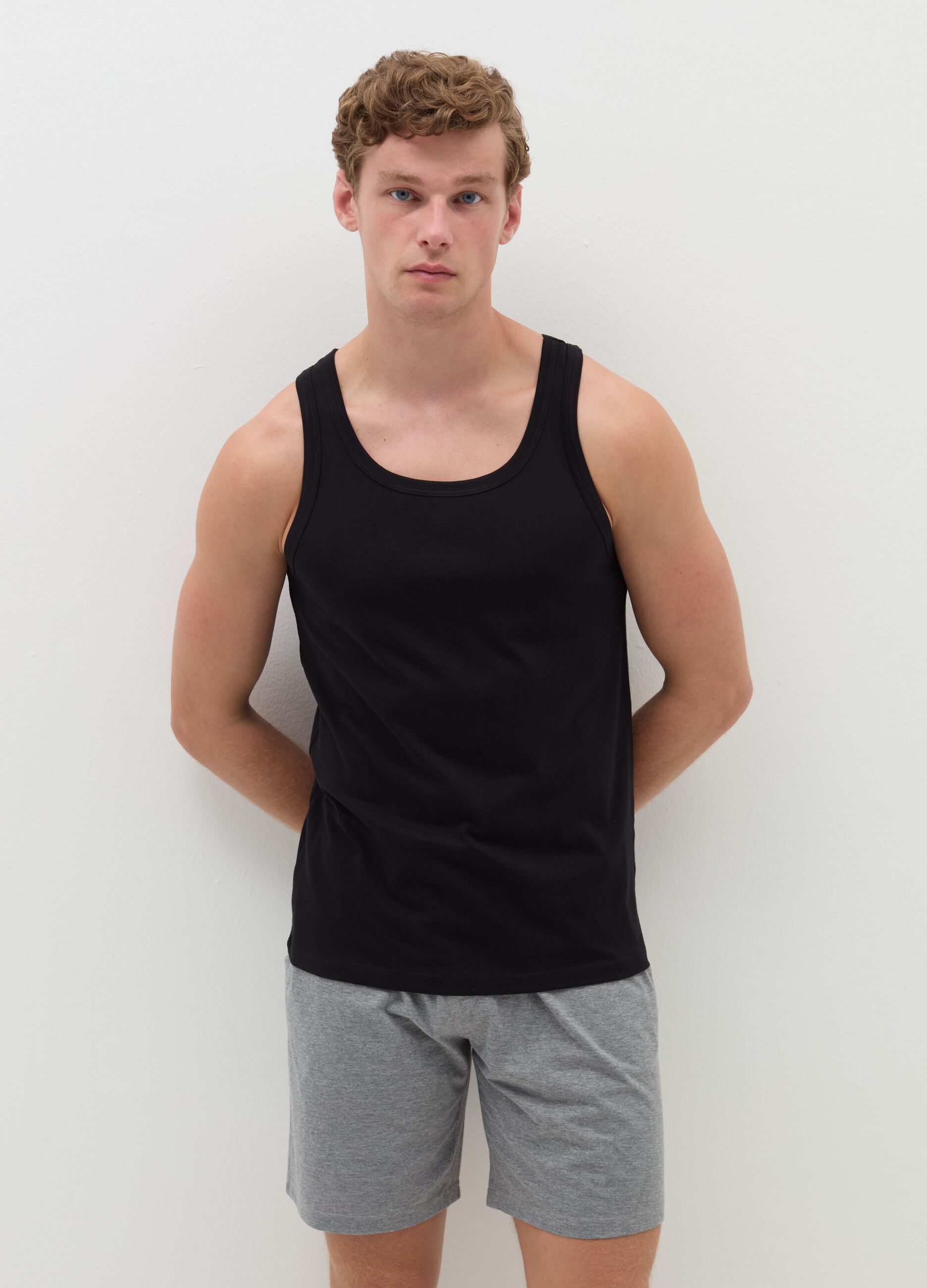 Three-pack racerback vests in organic cotton