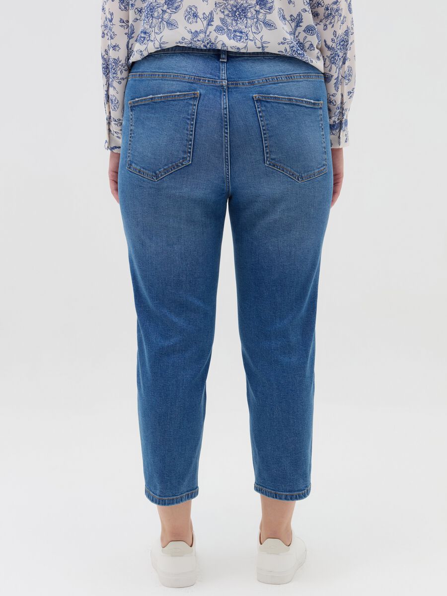 Curvy cropped-fit jeans with five pockets_2