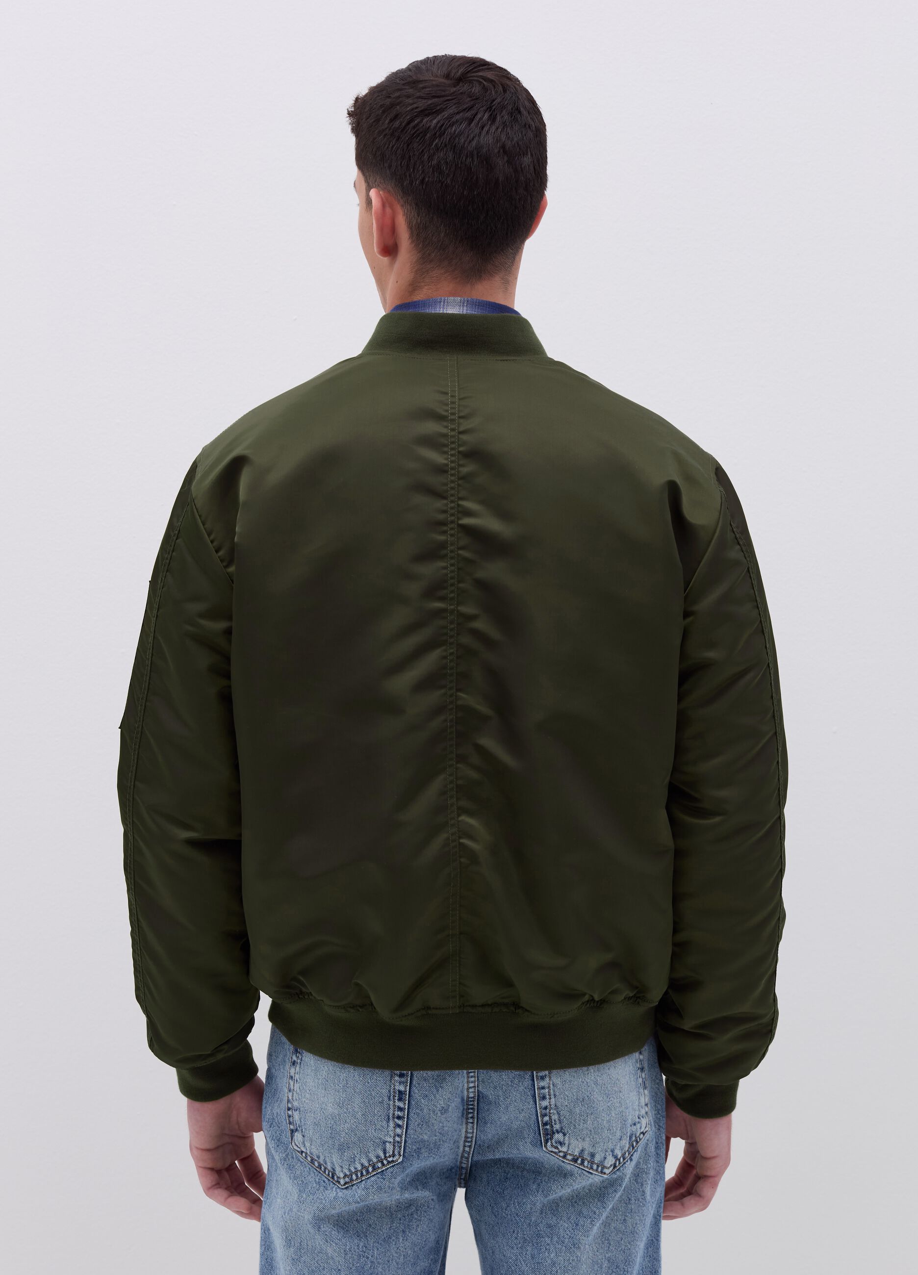 Solid colour full-zip bomber jacket