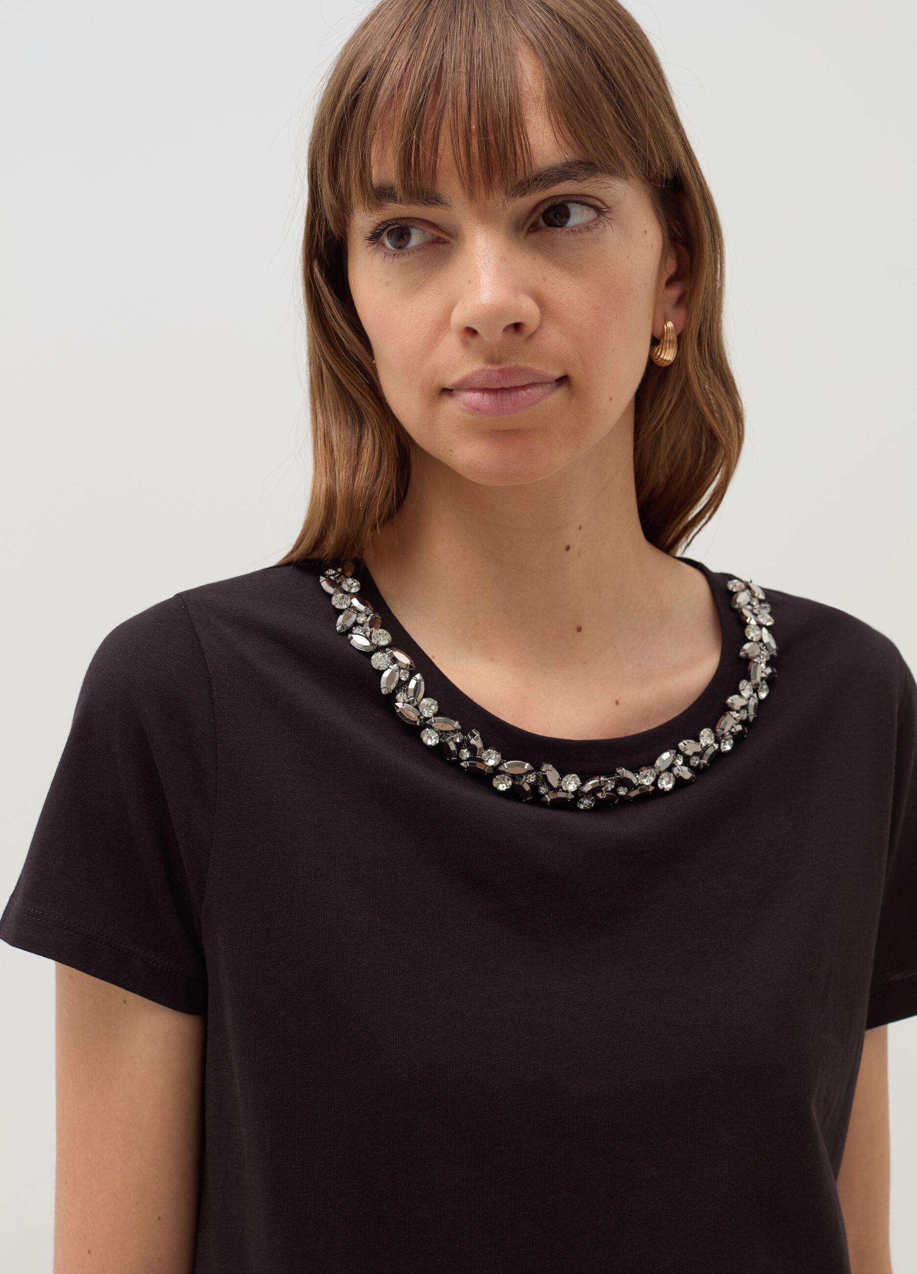 T-shirt with round neck and jewel applications