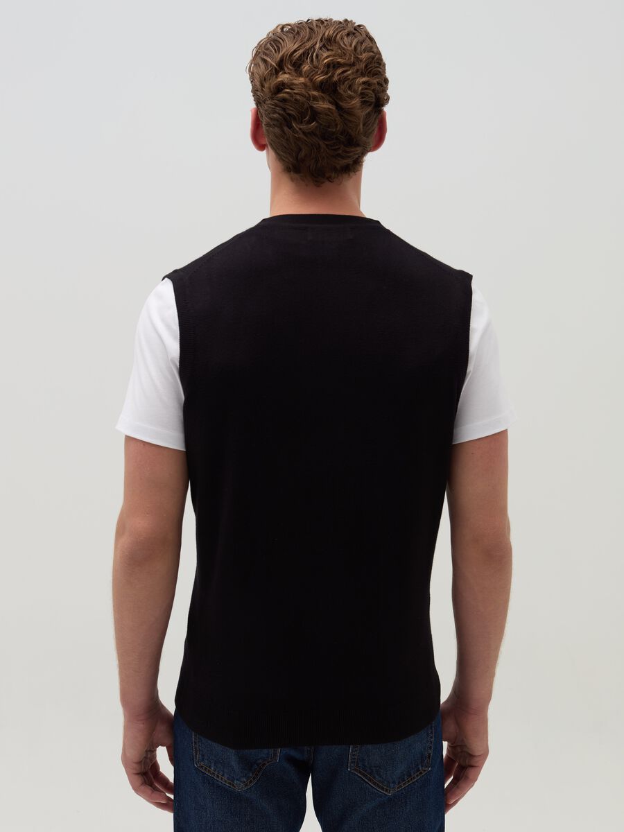 Gilet with V neck_3