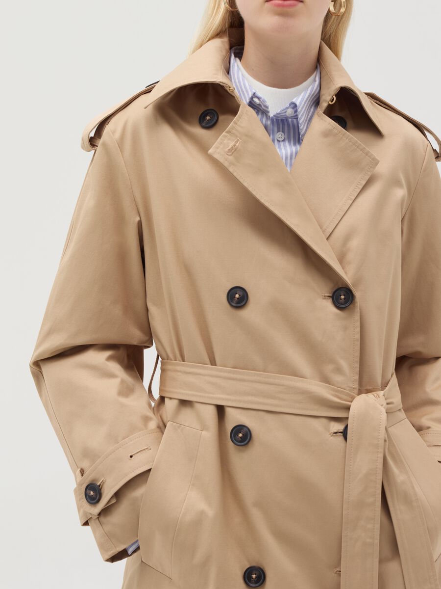 Long double-breasted trench coat_3