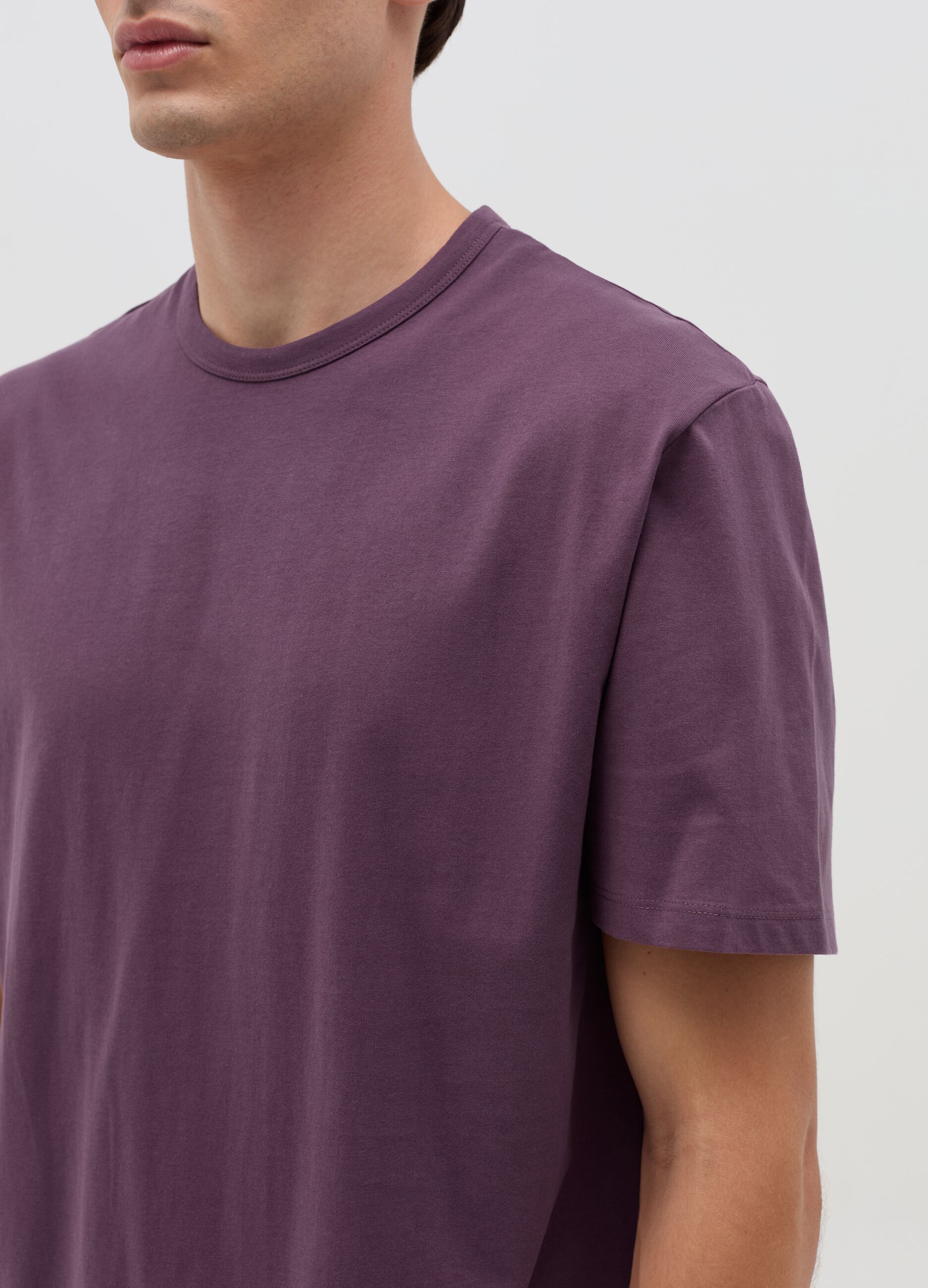 Cotton T-shirt with round neck