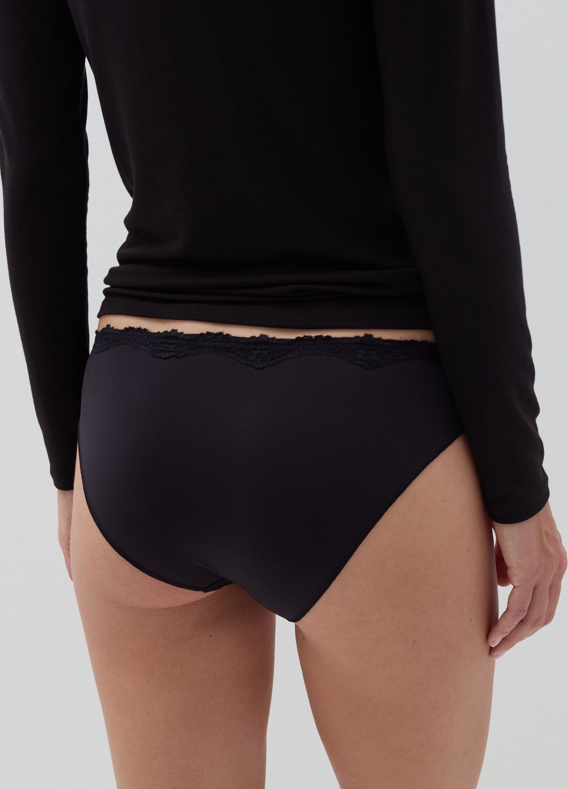 Microfibre briefs with lace trim