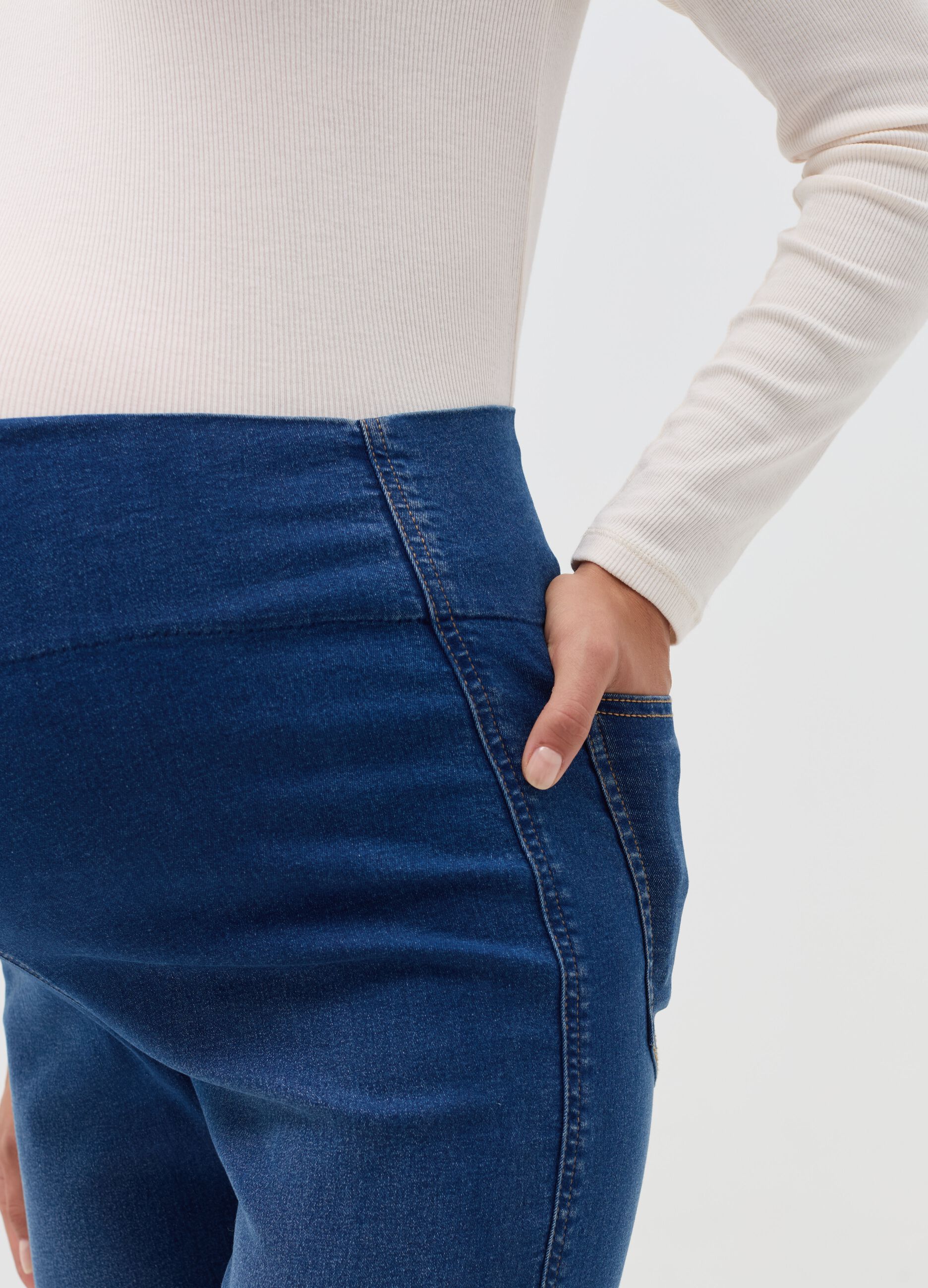 Tapered-fit maternity jeans