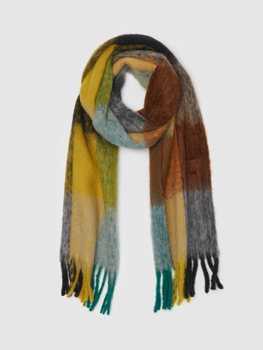 Multicoloured check scarf with fringing_0