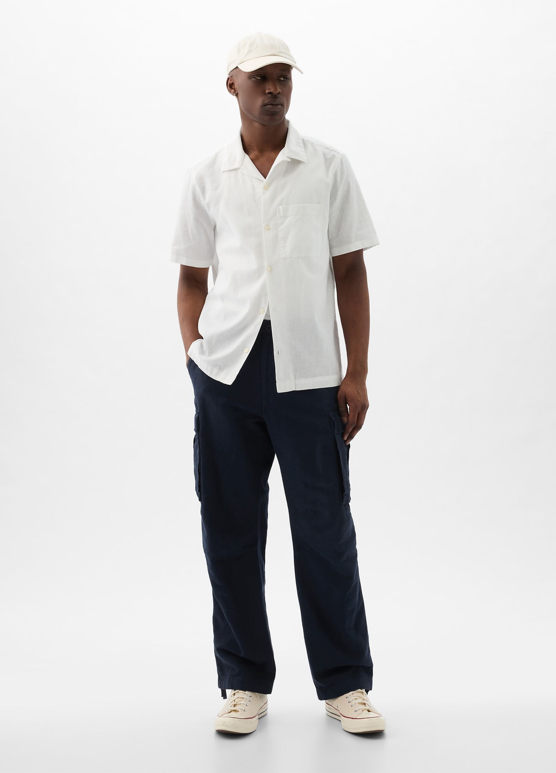 Cargo parachute trousers in linen and cotton