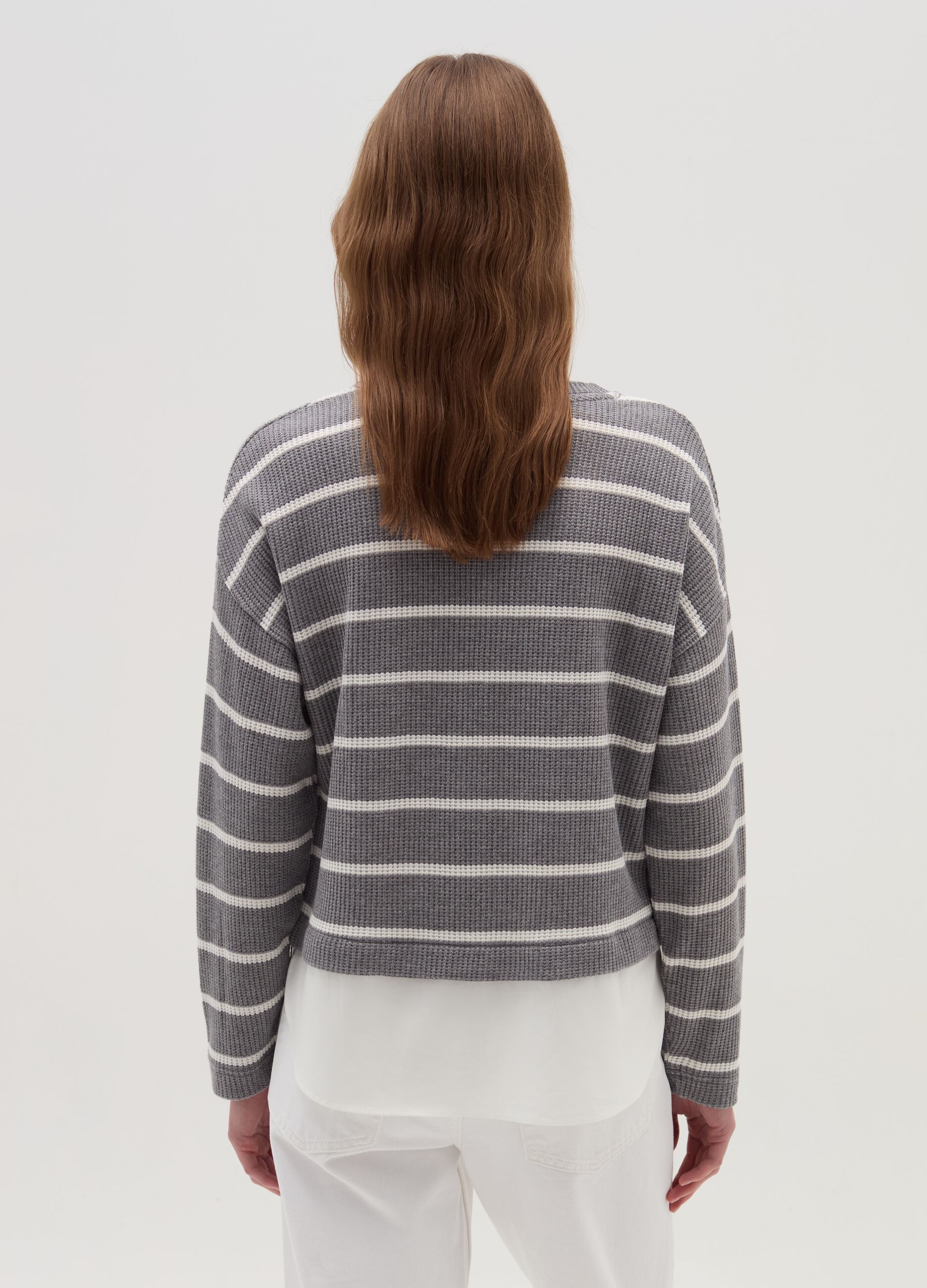 Long-sleeved T-shirt with micro waffle weave