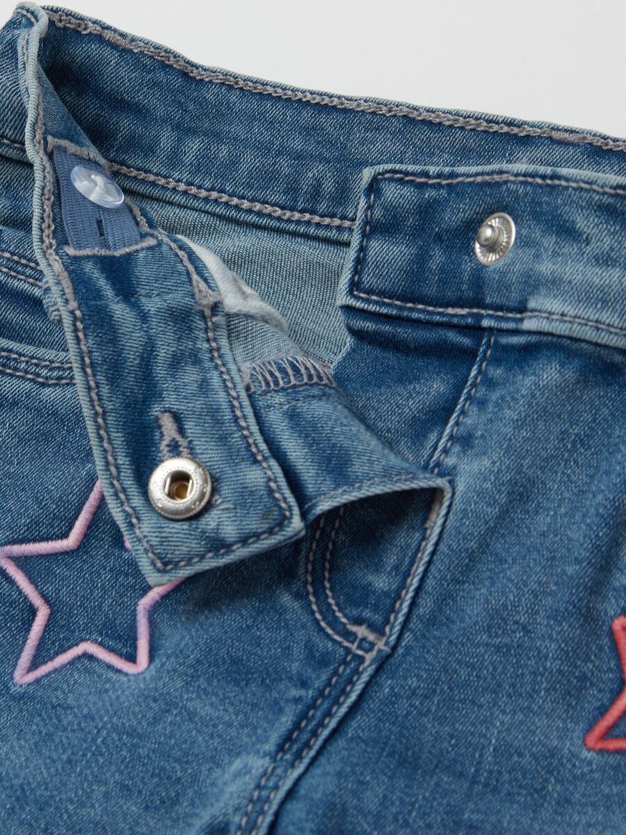 Jeans with multicoloured stars embroidery_2