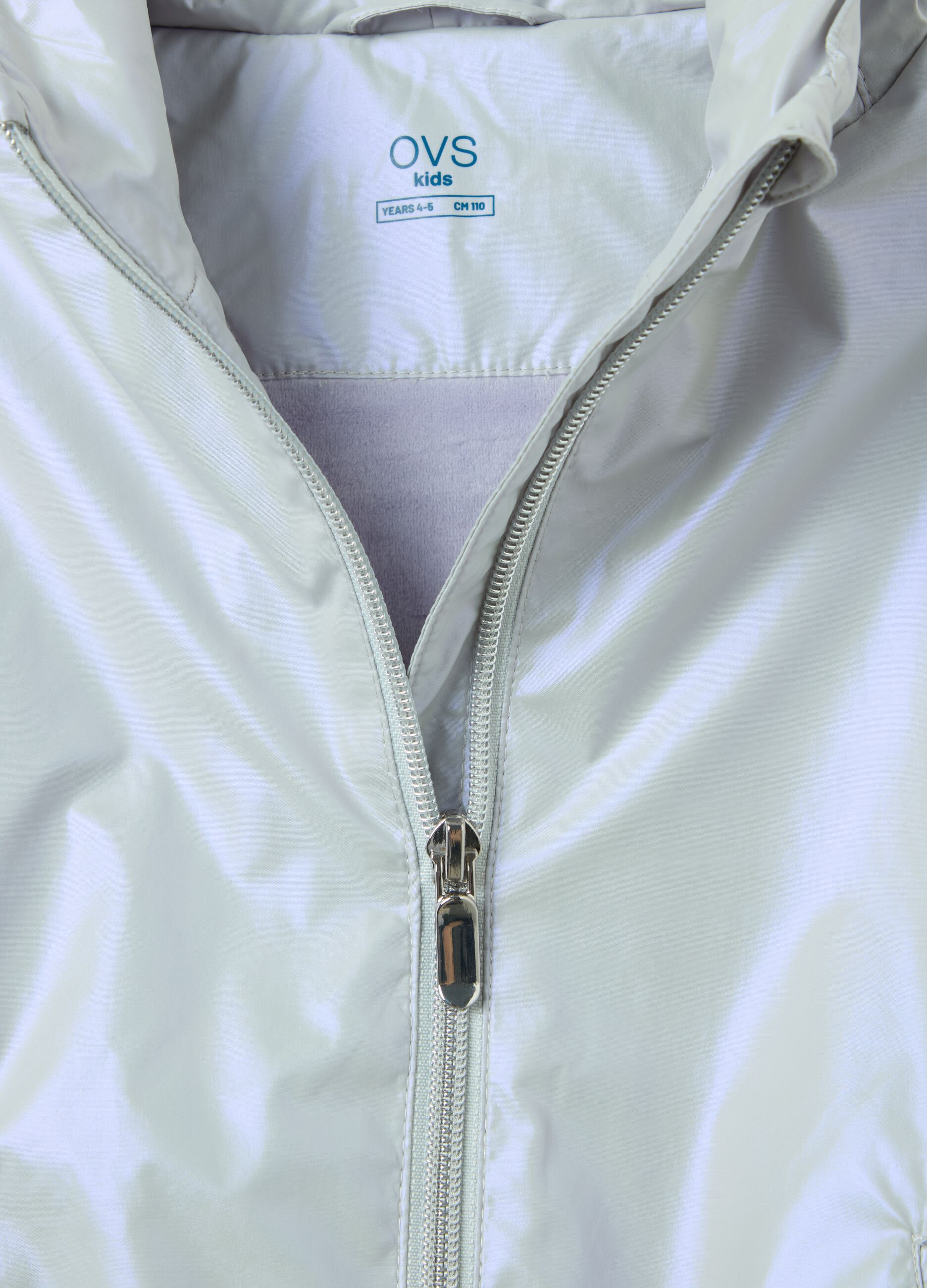 Short shiny-effect waterproof jacket