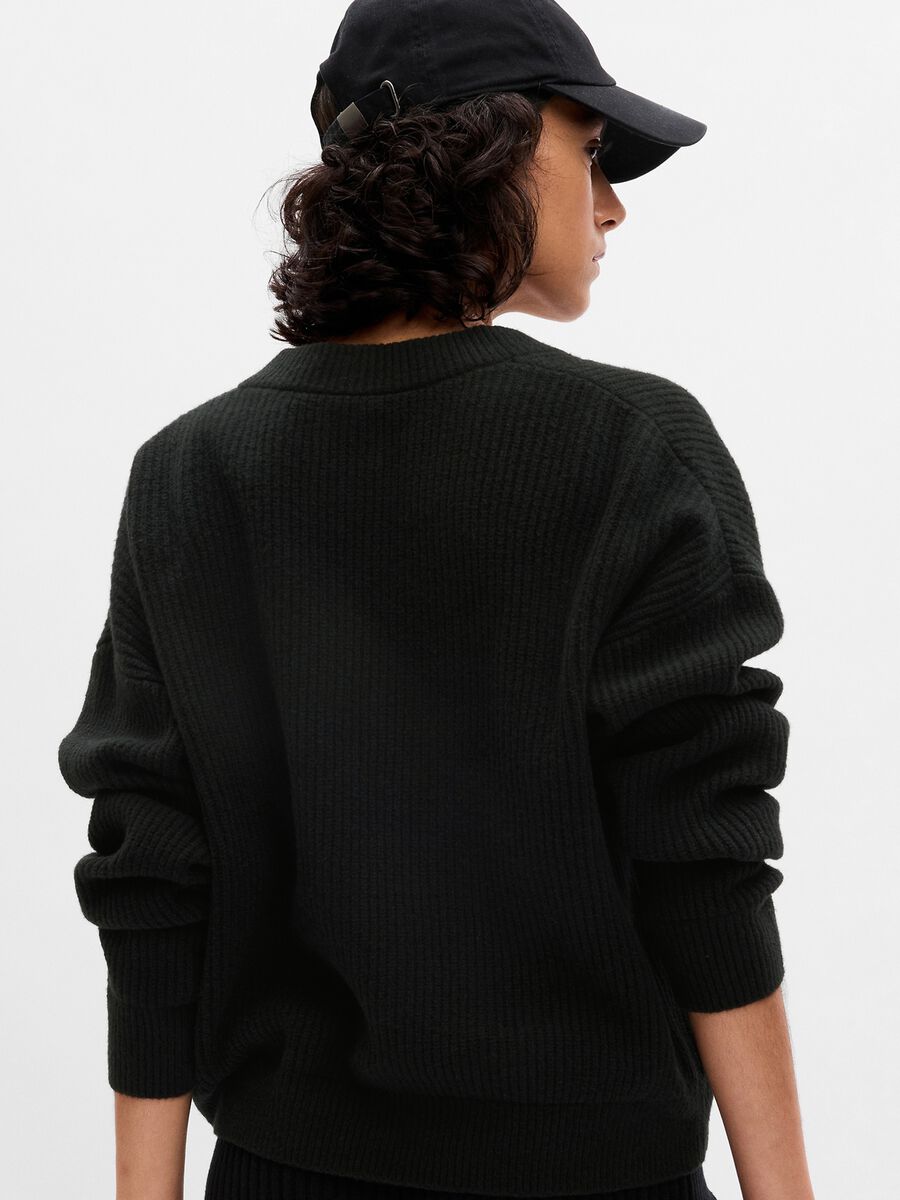 Oversized pullover with granddad neckline_1