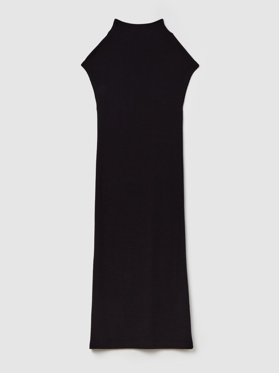 Contemporary long sleeveless dress_0