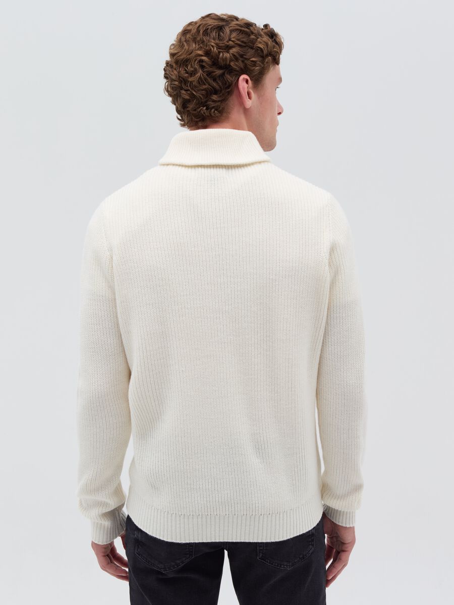 Pullover with shawl neck_2