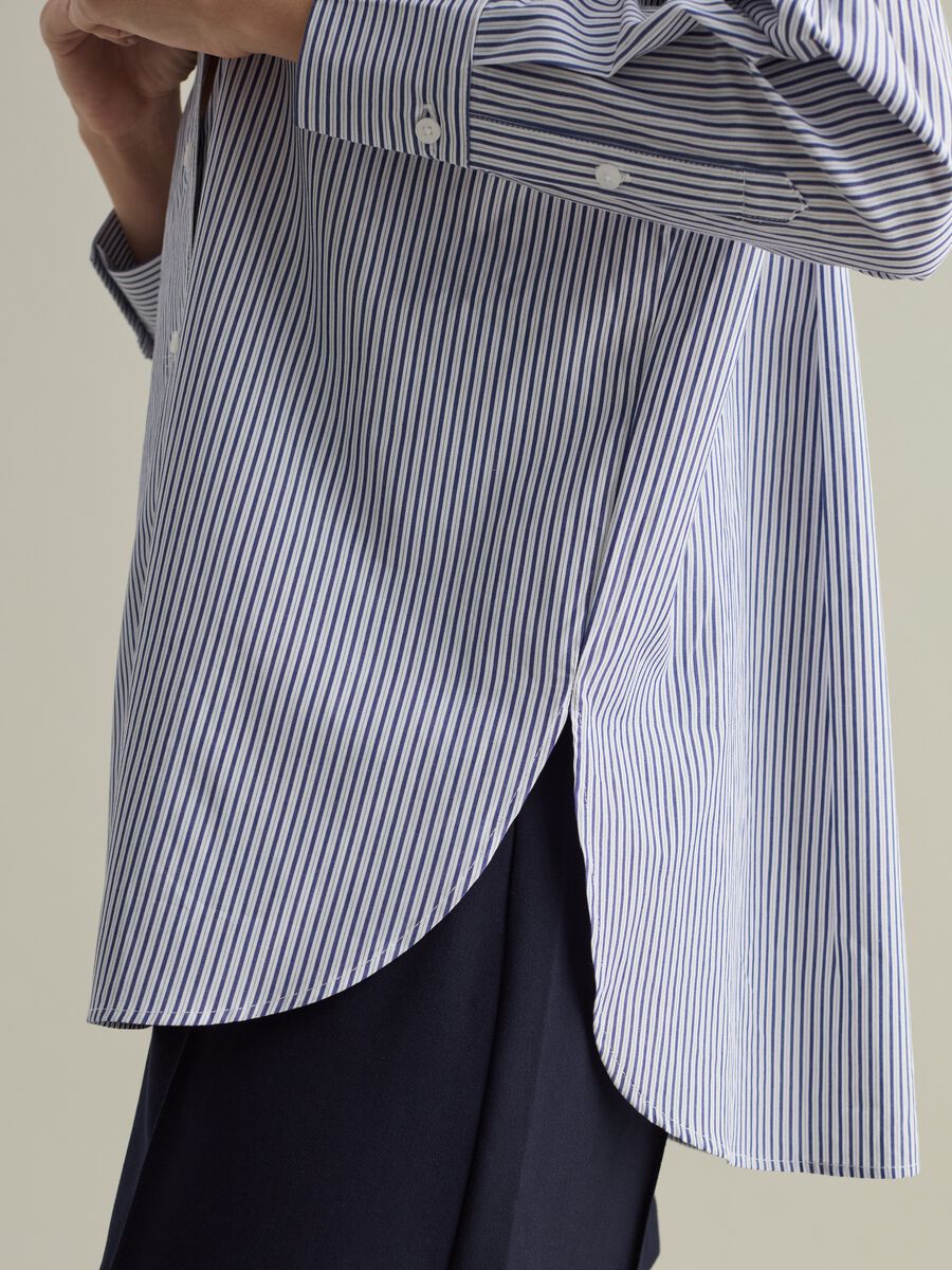 Contemporary shirt in striped cotton_3